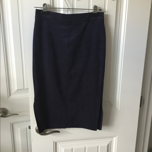 Wilfred Dresses & Skirts - Wilfred navy suede skirt Wilfred Dresses & Skirts - Wilfred navy suede skirt